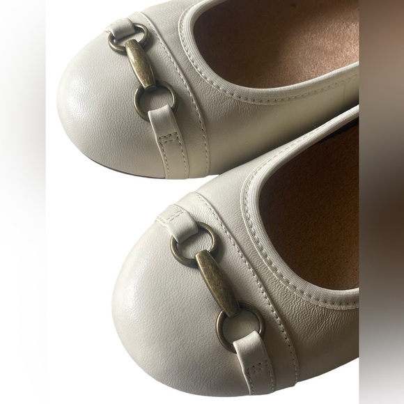 VIONIC Luxury Leather Ballerina Flats, Bone Color Women’s Size 7 NWOT Low heels - Picture 3 of 13
